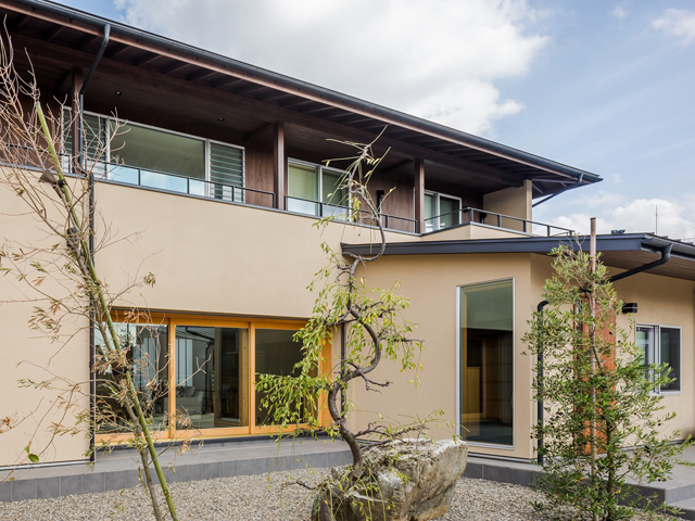 Photograph : Ippei Shinzawa